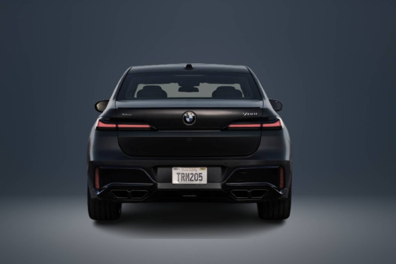 بي إم دبليو الفئة السابعة - صورة 1